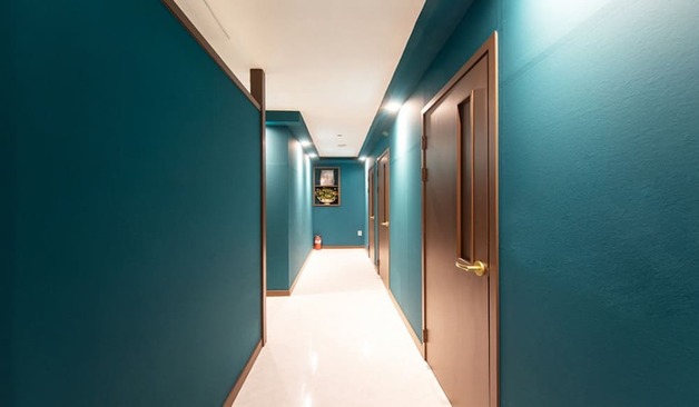 인천 구월동 더킹스웨디시 복도 실제 샵사진3