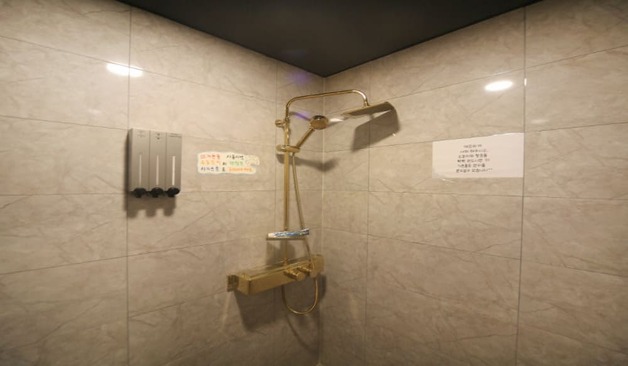 블랑테라피&왁싱 샤워실2