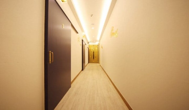 일산 장항동 젠틀테라피 복도 실제 샵사진