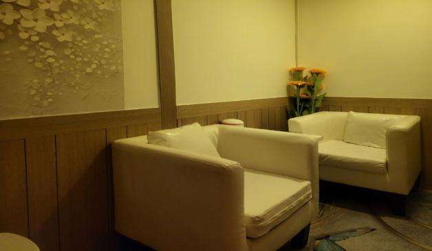 강릉 임당동 지첸스웨디시 대기실