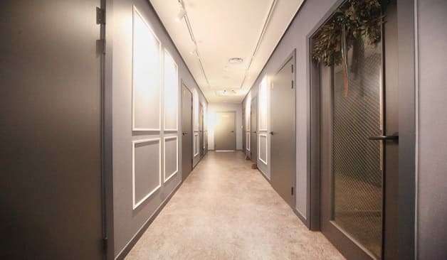 세종 나성동 블루테라피 복도 실제 샵사진2