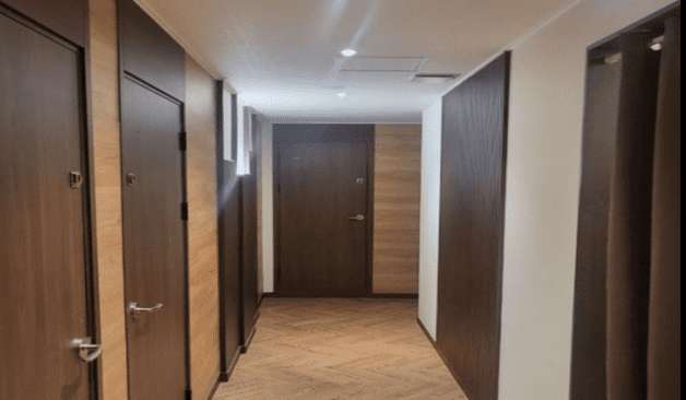 부산 해운대 더봄테라피 복도 실제 샵사진