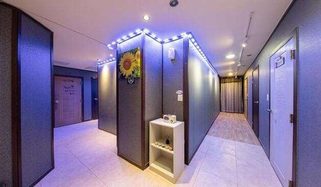 천안 쌍용동 골드마사지 복도 실제 샵사진12