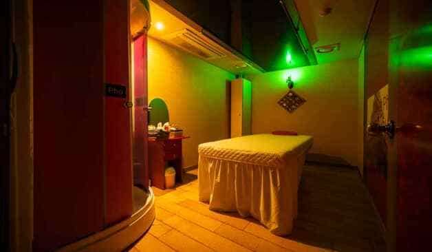 부천 중동 세라픽스웨디시 베드가 있는 관리실 실제 샵사진