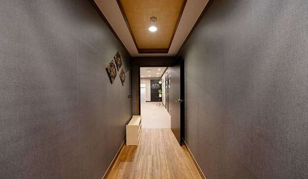 대구 감삼동 왕앤비마사지 복도