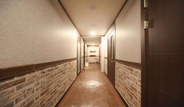 성남 모란 뉴페이스마사지 복도