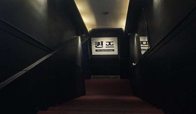 대전 둔산동 퀸즈 복도