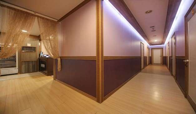 용인 동백 숲아로마 복도