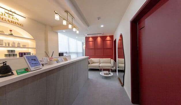 압구정 퀸슈가링왁싱 카운터 실제 샵사진2