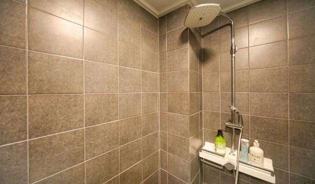 김해 내동 로엠스웨디시 샤워실