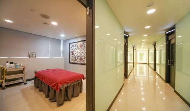 김해 내동 로엠스웨디시 복도 실제 샵사진2