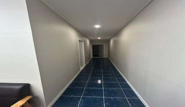 서귀포 신세계 마사지샵 심플한 복도 이미지