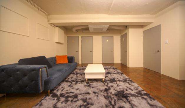 강남 신사동 피에스타 로비 실제 샵사진