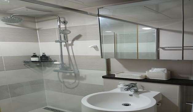 분당 판교 피아노테라피 청결한 샤워실 이미지