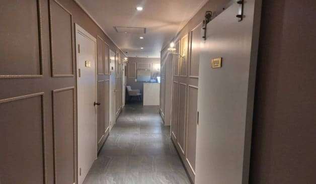 동해 구미동 꽃바디테라피 복도 실제 샵사진2