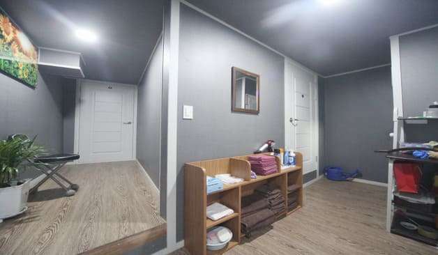 인천 송림동 송림테라피 복도 실제 샵사진