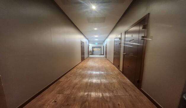 광주 수완지구 핫타이 넓은 복도 이미지