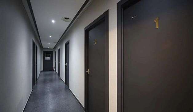 창원 상남동 하이엔드 복도