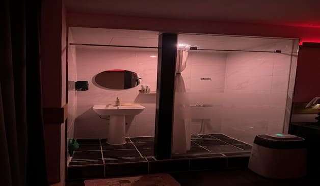 세종 나성동 스웨덴정통마사지 샤워실